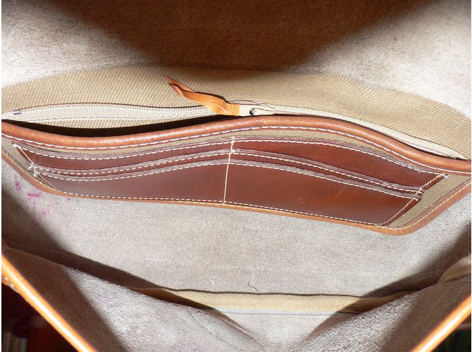 Dooney & Bourke Borse Taupe - vista 7