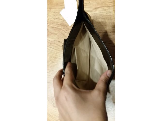 Pochette Chloé in vernice nera Nero - vista 3