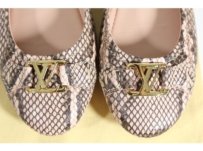 Sapatilhas Louis Vuitton em Python Rosa e Marrom - vista 3
