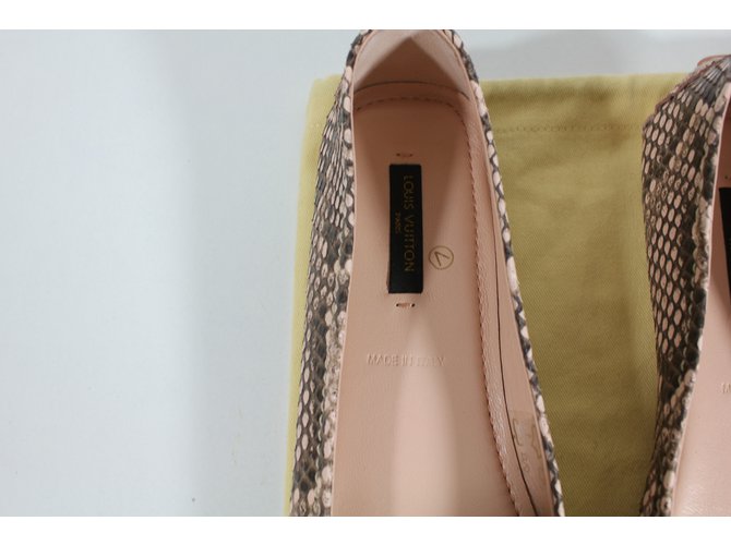 Sapatilhas Louis Vuitton em Python Rosa e Marrom - vista 4