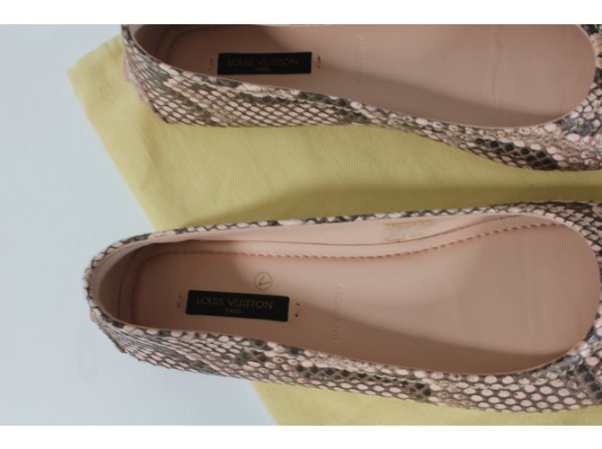 Sapatilhas Louis Vuitton em Python Rosa e Marrom - vista 5