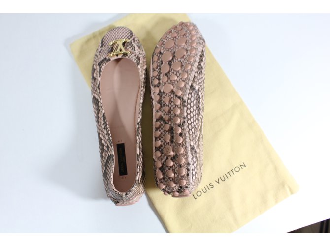 Sapatilhas Louis Vuitton em Python Rosa e Marrom - vista 7