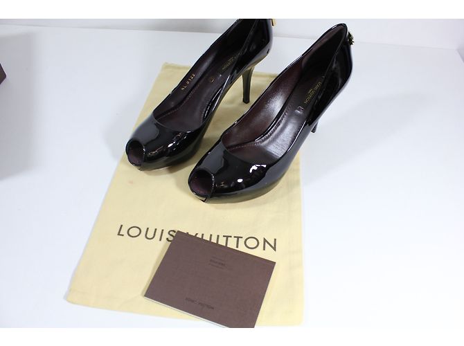 Louis Vuitton Décolleté Oh Really Vernice Nera 38 Nero - vista 13