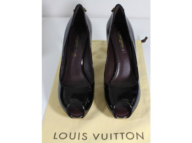 Louis Vuitton Décolleté Oh Really Vernice Nera 38 Nero - vista 6