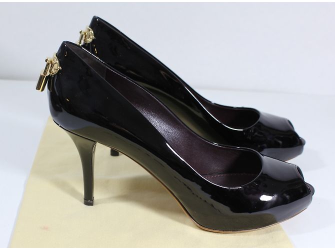 Louis Vuitton Décolleté Oh Really Vernice Nera 38 Nero - vista 7