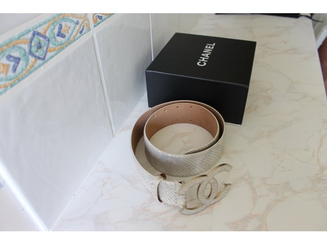 Chanel Cinturones Beige - vista 3