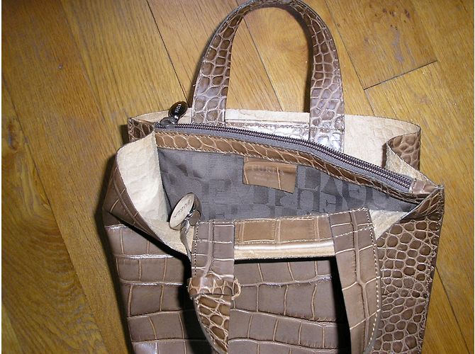 Borsa Furla in pelle croco color cammello - vista 4