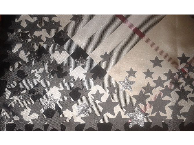 Burberry sciarpe - vista 4