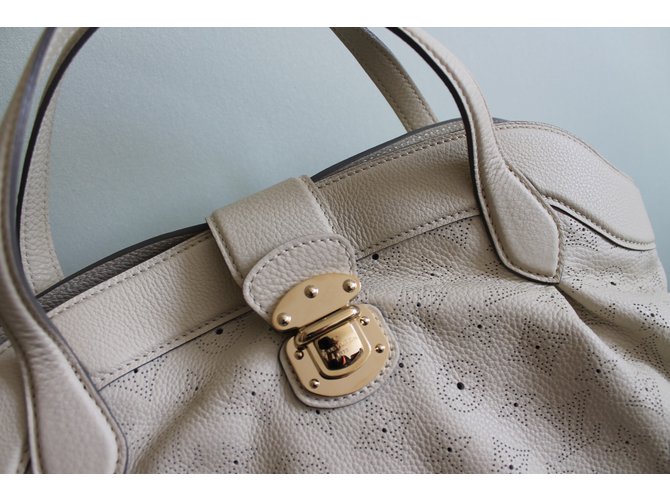 Cirrus Louis Vuitton Borse Beige - vista 3