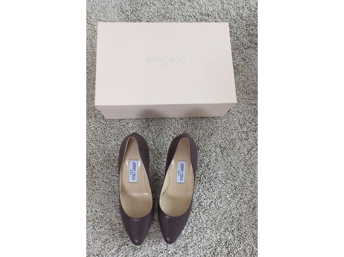 Jimmy Choo Pumps Taupe Leder Größe 36 - Ansicht 2