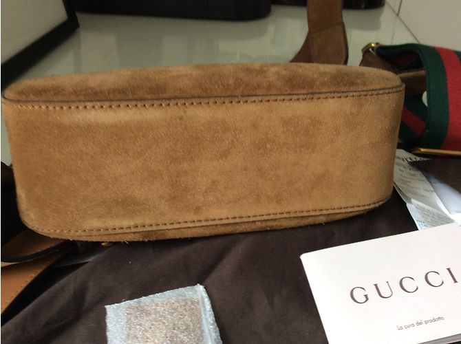 Gucci lady web - vue 3