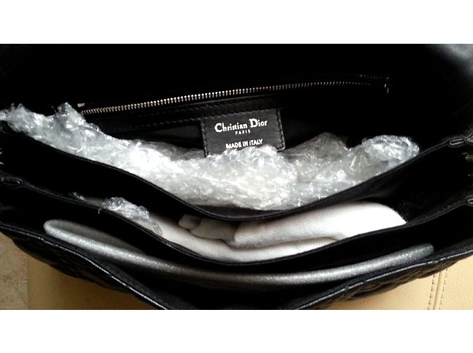 Dior new lock - vue 4