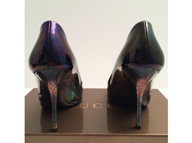 Décolleté Gucci Multifloyd in vernice con dettaglio Horsbit Multicolore - vista 3