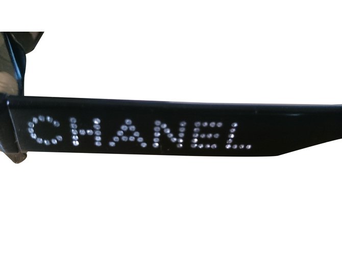 Chanel Occhiali da sole Nero - vista 2