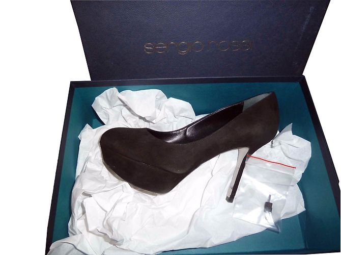 Décolleté Sergio Rossi in pelle nera taglia 36,5 Nero - vista 2