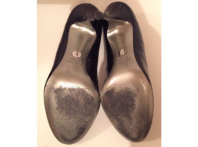 Dolce & Gabbana Pumps aus schwarzer Aalhaut Größe 41 - Ansicht 4