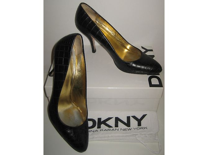 Décolleté DKNY in pelle di coccodrillo nera 40 Nero - vista 3