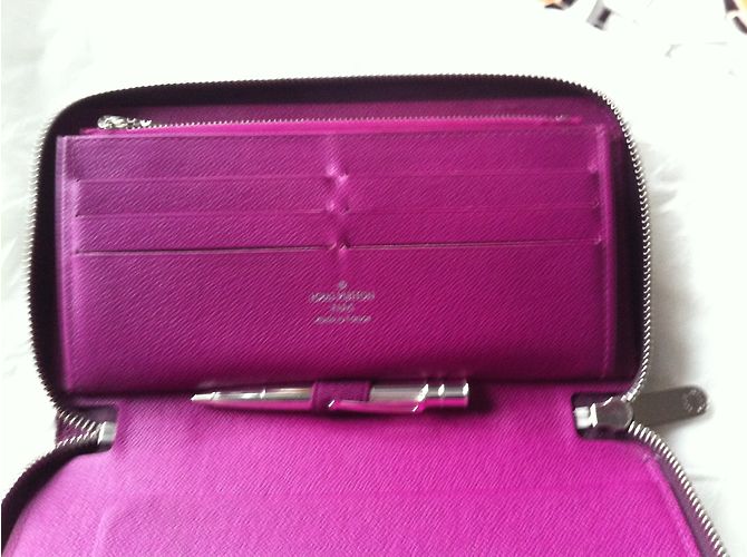 Organizer Louis Vuitton Bolsos de embrague Ciruela - vista 6