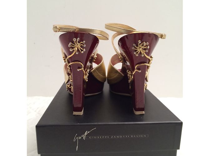 Sandali con zeppa Giuseppe Zanotti Pelle Oro Pallido - vista 3
