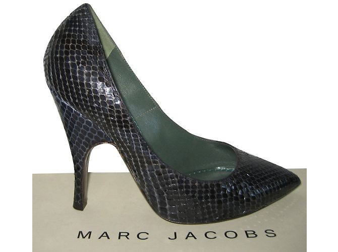 Escarpins Marc Jacobs en Python Noir - vue 2