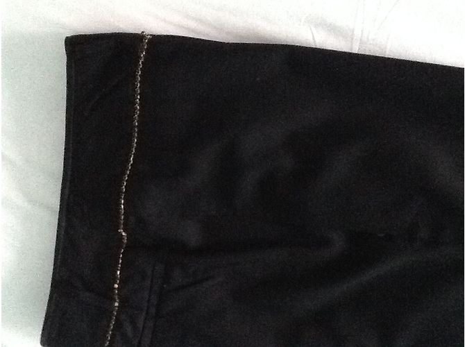 Céline Hose aus schwarzer Wolle mit Goldkette - Ansicht 8