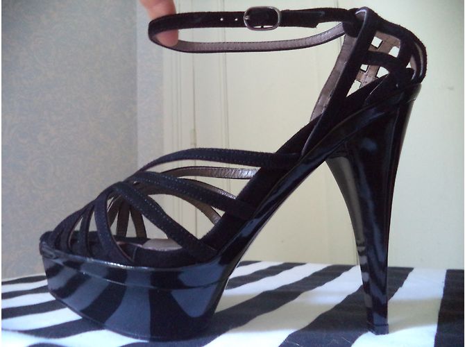 Sandali Bcbg Max Azria ADIA in pelle scamosciata nera taglia 39 Nero - vista 3
