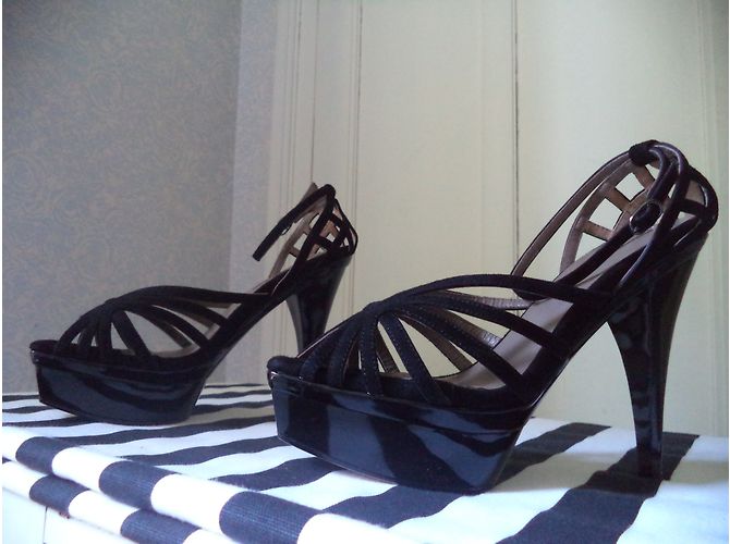Sandali Bcbg Max Azria ADIA in pelle scamosciata nera taglia 39 Nero - vista 4