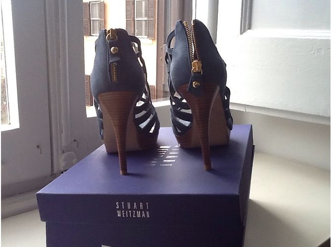 Sandali Stuart Weitzman in scamosciato blu - vista 3