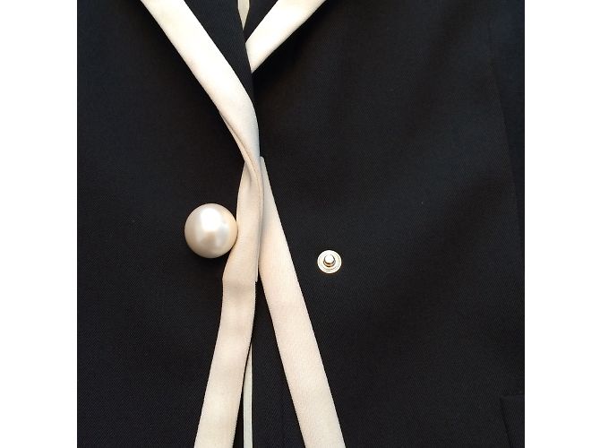 Blazer Moschino Cheap And Chic Negro con Perla Decorativa - vista 9
