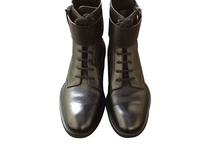 Louis Vuitton Boots Black - view 2