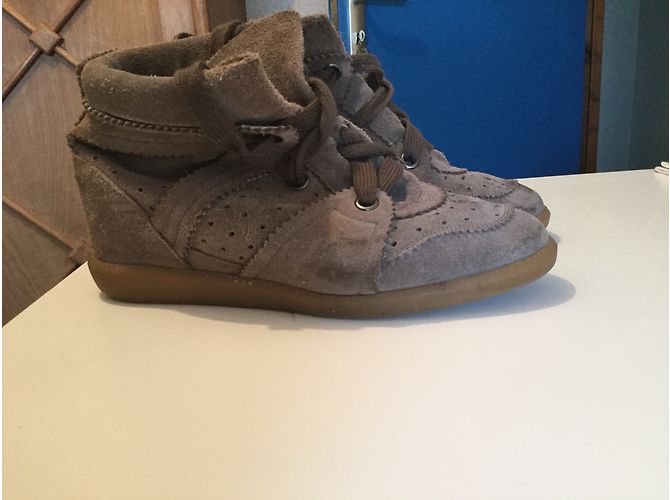 Isabel Marant Bobby Sneakers Taupe Deerskin - view 3