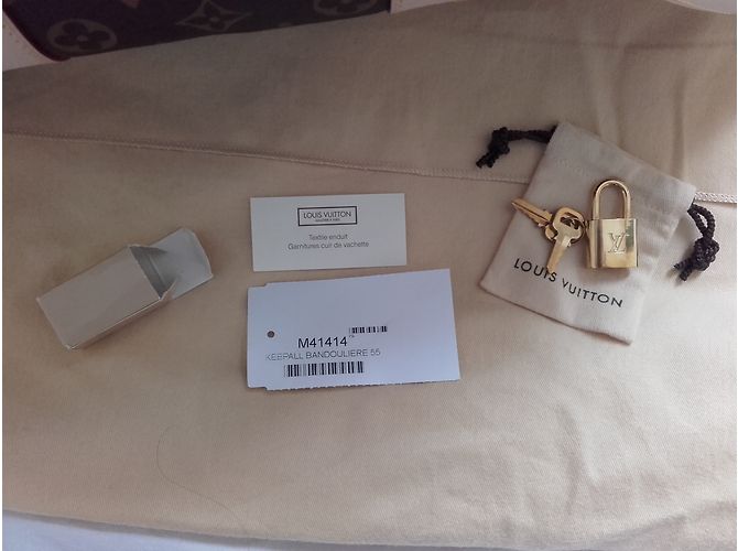 Louis Vuitton Keepall Bandouliere 55 Monongram - vista 7