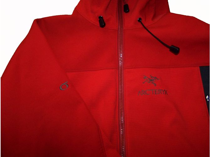 Arc'teryx Veilance Sigma hard shell Rosso - vista 2