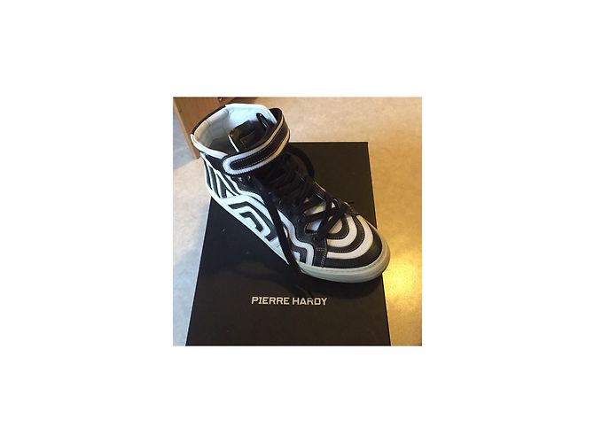 Pierre Hardy Sneakers Édition Palais Royal - view 2