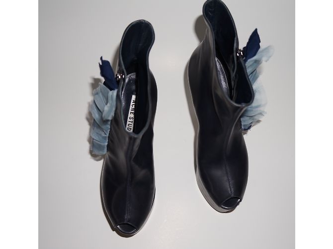 Stivaletti Acne Studios con volant in pelle nera 39 Nero - vista 5