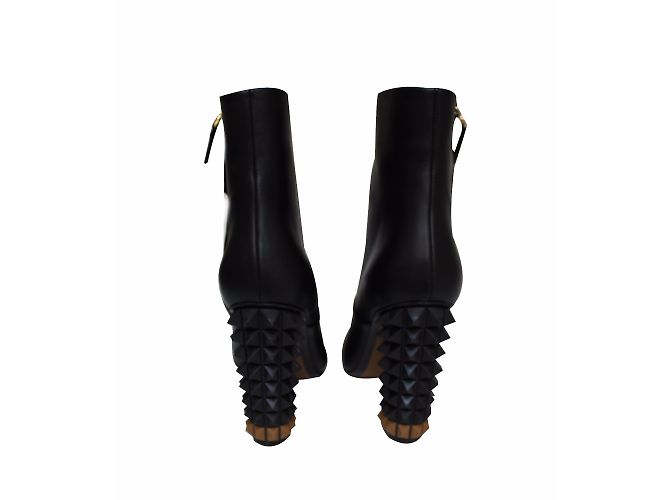 Fendi Nietenbesetzte Stiefel - Ansicht 2