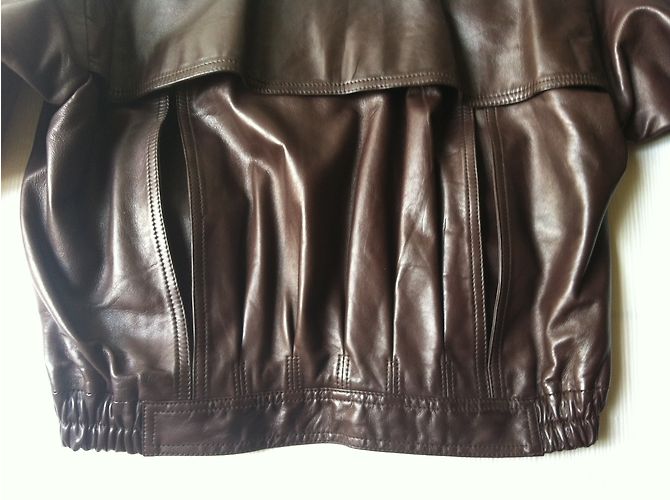 Autre Marque Braune Lederjacke mit Flügelärmeln - Ansicht 5