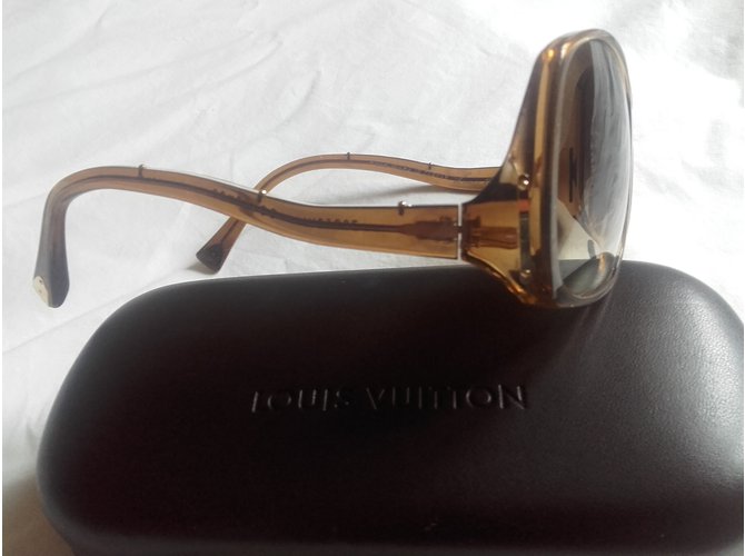 Louis Vuitton Occhiali da sole Marrone chiaro - vista 4