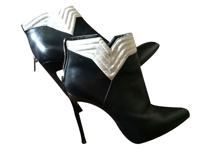 Stivaletti Saint Laurent in pelle nera Nero - vista 2