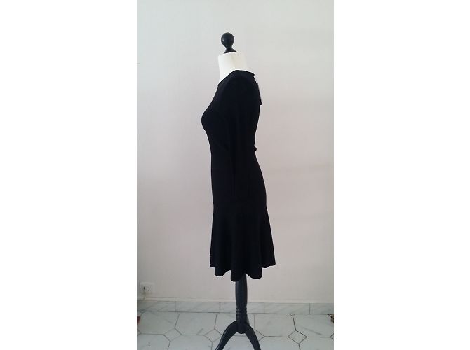 Christian Dior Kleid aus schwarzer Viskose mit tiefem Ausschnitt - Ansicht 3