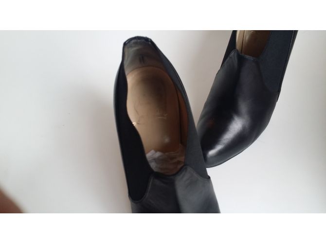Stivaletti Christian Louboutin in pelle nera Nero - vista 7