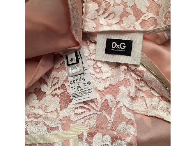 Vestido D&G de renda rosa e ecru - vista 7