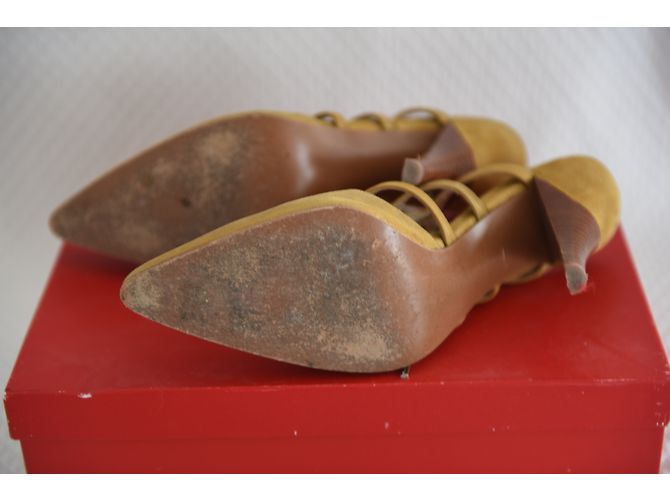 Mules Charles Jourdan en cuir daim doré Taille 37 - vue 8