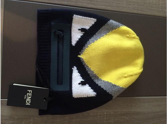 Sombreros Fendi Bugs - vista 4