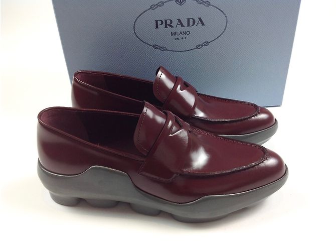 Prada Ballerine in Pelle Rosso Scuro 38 Bordò - vista 6