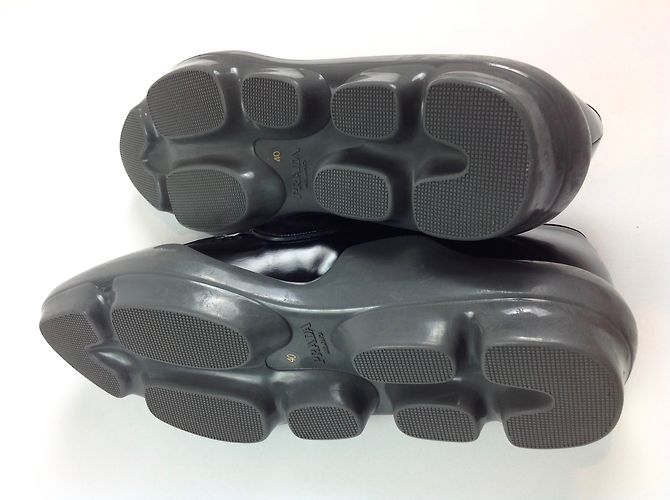 Prada Ballerine in Pelle Nera Taglia 40 Nero - vista 5