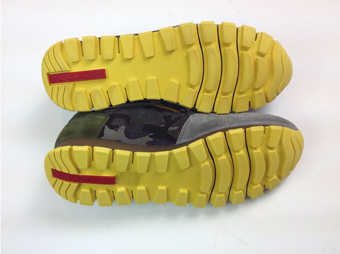 Prada Sneaker Olivgrün Polyester 39,5 - Ansicht 4