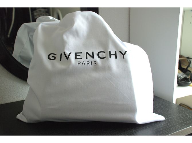 Antigona Givenchy Handbag - view 10