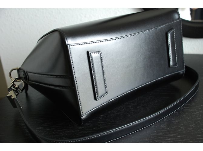 Antigona Givenchy Handbag - view 4