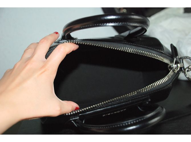 Antigona Givenchy Handbag - view 6
